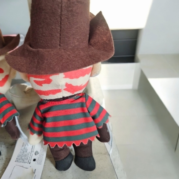 Freddy Krueger A Nightmare on Elm Street RUZ 9" Plush Character Toy Pair 2x nwot - Picture 5 of 12
